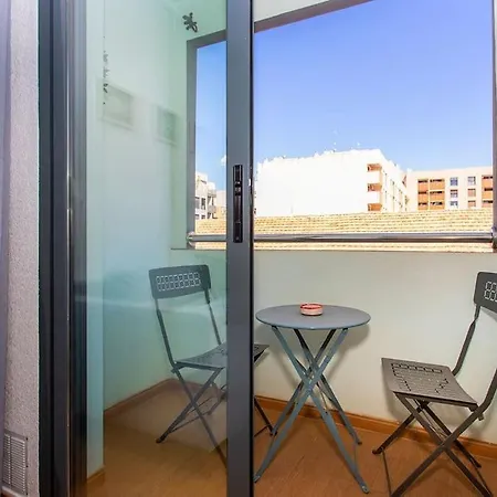 Апартаменты Cozy Retreat - Steps From The Beach In