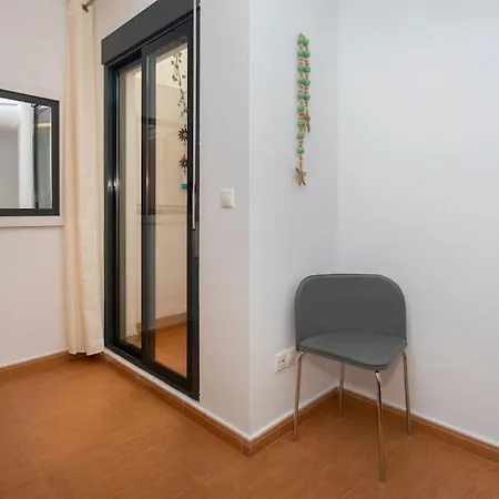 Апартаменты Cozy Retreat - Steps From The Beach In *