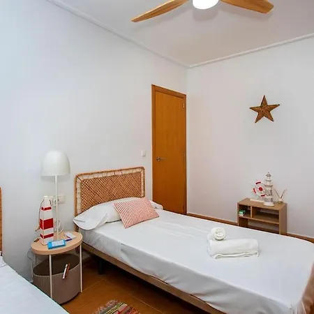 Апартаменты Cozy Retreat - Steps From The Beach In Торевьиа
