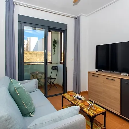 Apartamento Cozy Retreat - Steps From The Beach In *